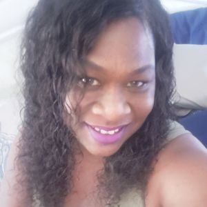 Meet your Posher, Vivian